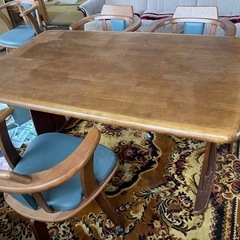 キャスター付きダイニング