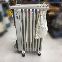 デロンギ　オイルヒーター　HR030812EC　年式不明品【中古品】