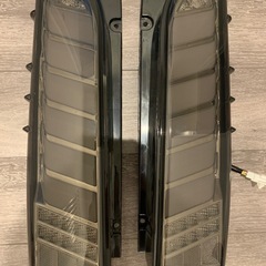 【激安】ハイエース200系LEDテールランプオープニング機能付　...