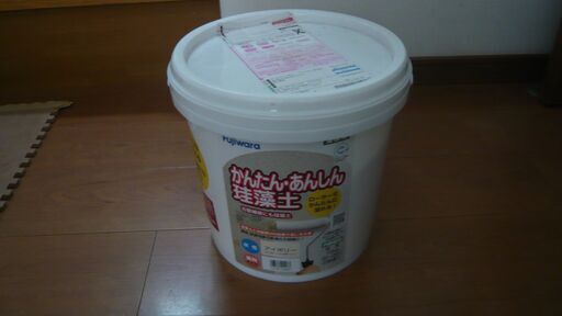 フジワラ化学 ローラーで塗れるかんたん･あんしん 珪藻土 10kg(6坪用) アイボリー