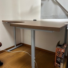 デスク（照明付き）