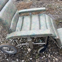 介護車椅子の画像
