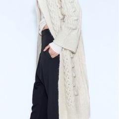 新品未使用】ZARA  テクスチャーニットコートの画像