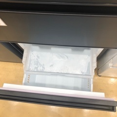 【1年間動作保証付き】TOSHIBA 3ドア冷蔵庫　2022年製 326L クリーニング済　248の画像