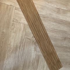 フロアタイル　フローリング　木目調　およそ15畳分　シール式床材　ウッドタイル　フロアタイルの画像