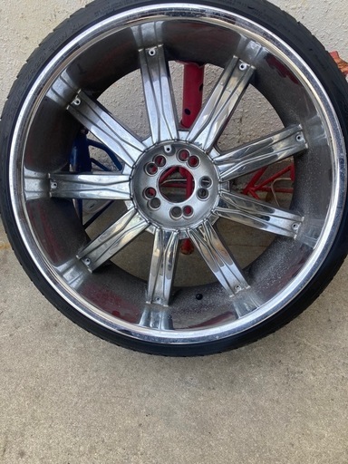 ２２インチタイヤホイル四本セット値下げ売れました‼️