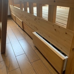 2段ベッドの画像