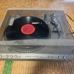 レコードプレイヤー