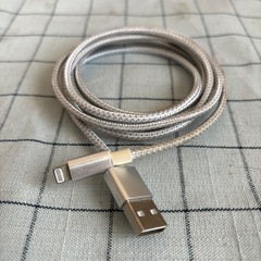 Lightning ケーブル 長さ2m の画像