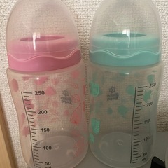 【お取引中】西松屋　哺乳瓶の画像