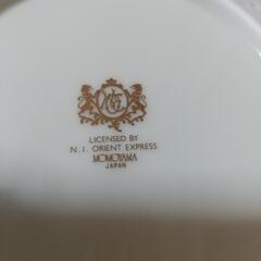 小皿5枚&大皿&フォークセットの画像
