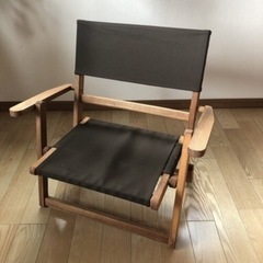 木製のアウトドアチェア　椅子・布　キャンプ　芝生　 庭　