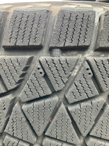 BS/ BLIZAKK DMV2Z 215/70R16 ホイール付きスタッドレス４本セット