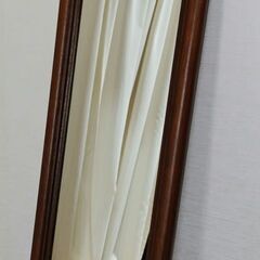 壁掛け型の鏡