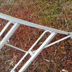 園芸用脚立　新品を買えば２万２千円です。の画像