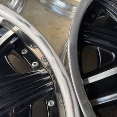 アミスタッド MADURA 20インチ  8.5j オフセット+52 pcd114.3  エスティマにて使用の画像