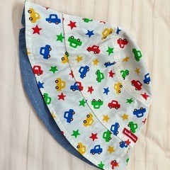 【美品】ホットビスケッツリバーシブル帽子　48cm 紐付きの画像