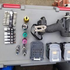 【取引中】マキタ　充電式インパクトドライバー　TD138D　14.4v 