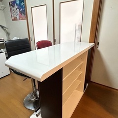 バーカウンターセット（チェア2脚付き）の画像