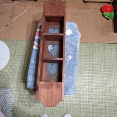 アンティーク　飾り棚　可愛いですが少し訳ありですの画像