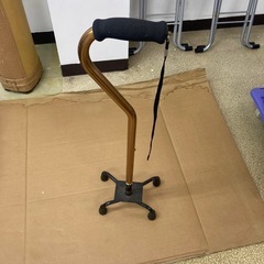 高さ約77cmの杖差し上げます。