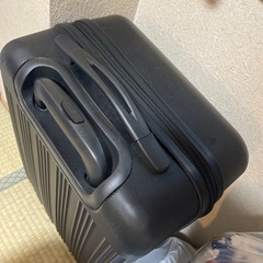 スーツケースの画像