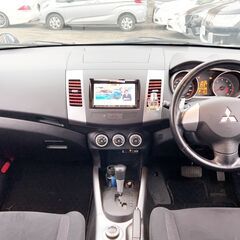 青森優遇自社ローン　札幌発自社分割！！　三菱　アウトランダー24MS　お電話５分スピード審査　在庫番号9044の画像