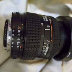 優良品　フード付き　 NIKON  AF NIKKOR 35-8...