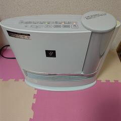 SHARP 加湿セラミックファンヒーター HX-B120-Wの画像