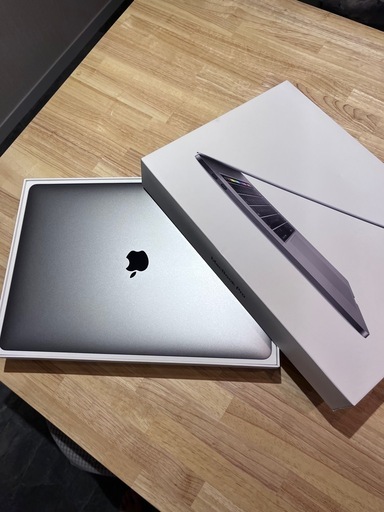 おまけ付き Apple MacBook Pro i9 15inch SSD 512GB