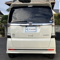 【車検2年付】【ホンダ N-BOX 660カスタムG ターボパッケージ】ミラー型前後ドラレコ ターボ 大型ルーフコンソール BluetoothAudio 両側電動スライドドア バックカメラ ナビ フルセグＴＶ トゥイーター ベンチシート ＥＴＣ 人気のパールホワイトの画像