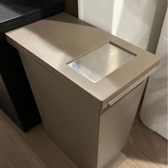 ペダル式ゴミ箱(20L) ブラウン