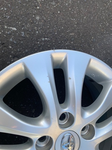 【取引進行中】トヨタ純正アルミホイール