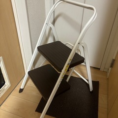 折りたたみ脚立