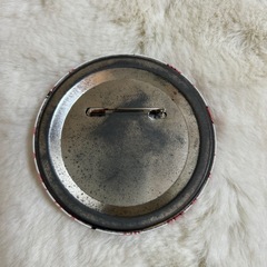 ディズニー♡デイジー　中古缶バッジの画像