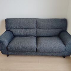 吊り下げできる方限定　高級ソファー　無料でお譲りします。