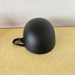 ヘルメット
