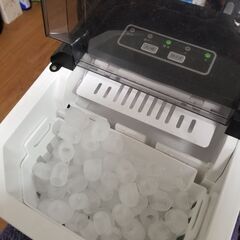 製氷機　アイス　氷　中古美品　動作確認済みの画像