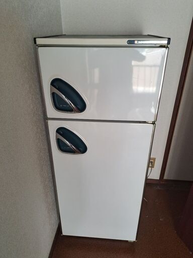 値下げしました昭和初期レトロ冷蔵庫～なかなか出会えませんよ動作確認OKです