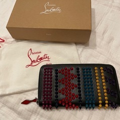 クリスチャンルブタン　財布
