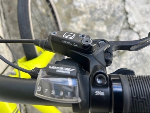 美品‼️9段ギアクロスバイク650×47C自転車バイク街乗り通勤車通学車?プロフ必読