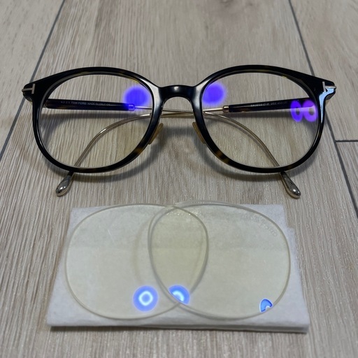 トムフォード　メガネ