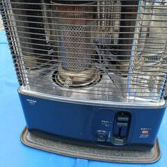 石油ストーブ(黒）の画像