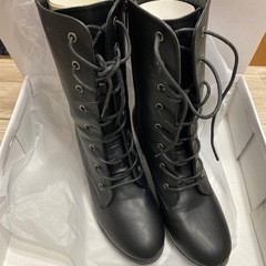 編み上げブーツ　