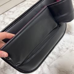 🤍車の隙間にいれるレザー調収納.ᐟ.ᐟの画像