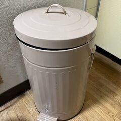 【現地引き取り・無料】ゴミ箱