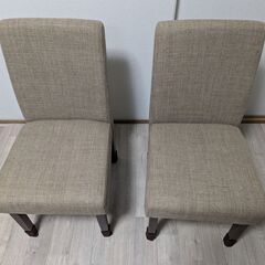 【11月中旬まで】伸長式ダイニングテーブル　椅子2脚の画像