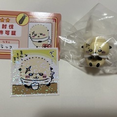 ちいかわ　バラエティカード　ラッコ　シール　たべもの　ガチャ　カ...