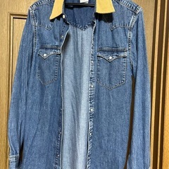 リーバイスデニムシャツとハレカモフラージュシャツの2点セットの画像