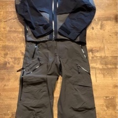 PeakPerformance スキーウェア